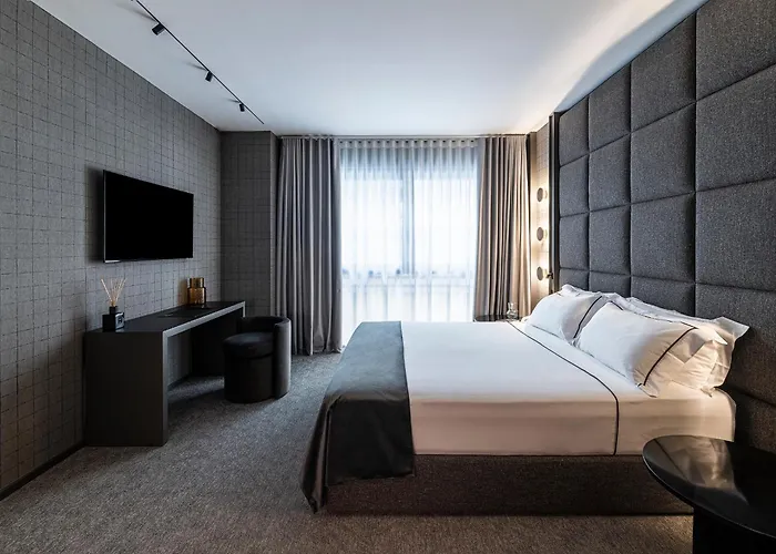 Zeta Aparthotel Bari