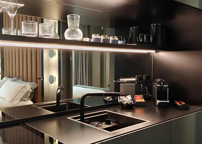 Zeta Aparthotel Bari